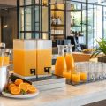 Cómo elegir zumo de mandarina para hostelería: formatos, rendimiento por litro y claves de calidad